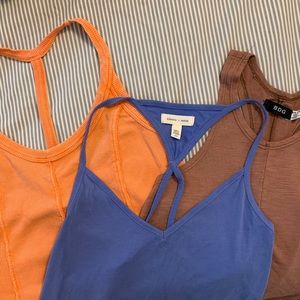 Urban Outfitters tank bundle